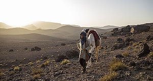 Szenenbild aus dem Film „Prinzen der Wüste – Schneller als der Wind“